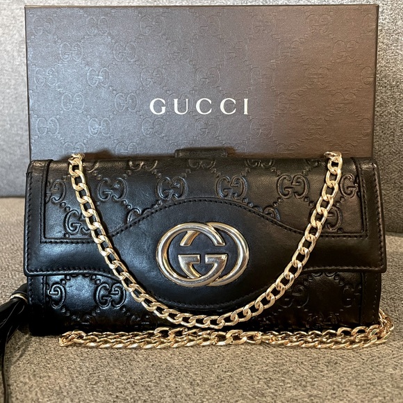 ❌SOLD❌ GUCCI WALLET ON CHAIN